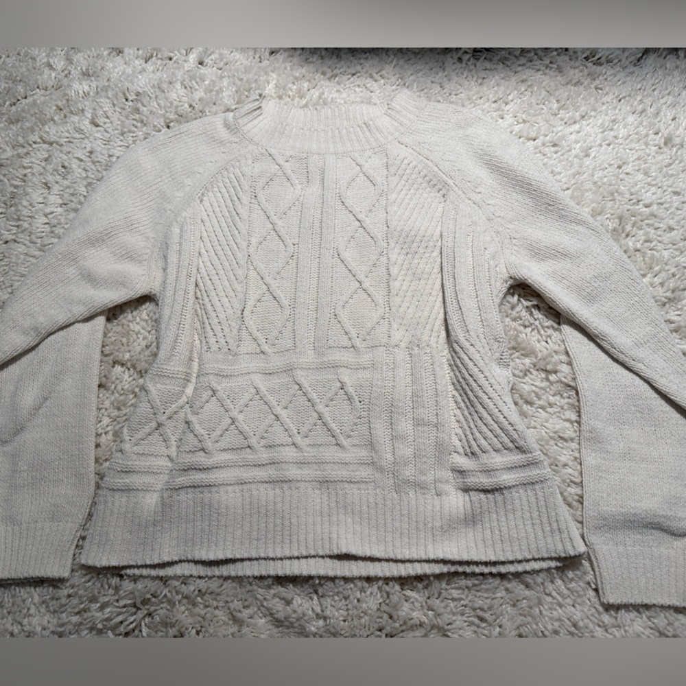 Knit Sweater in cream colour